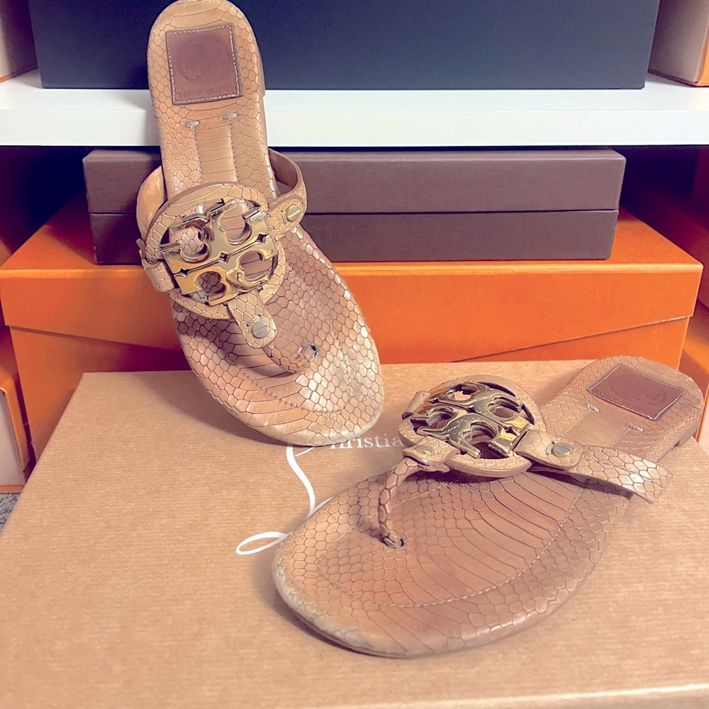 Tory Burch Miller sandal size 7- tan snake skin like pattern with gold emblem